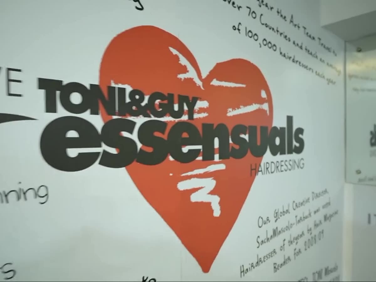 The Essensuals mural