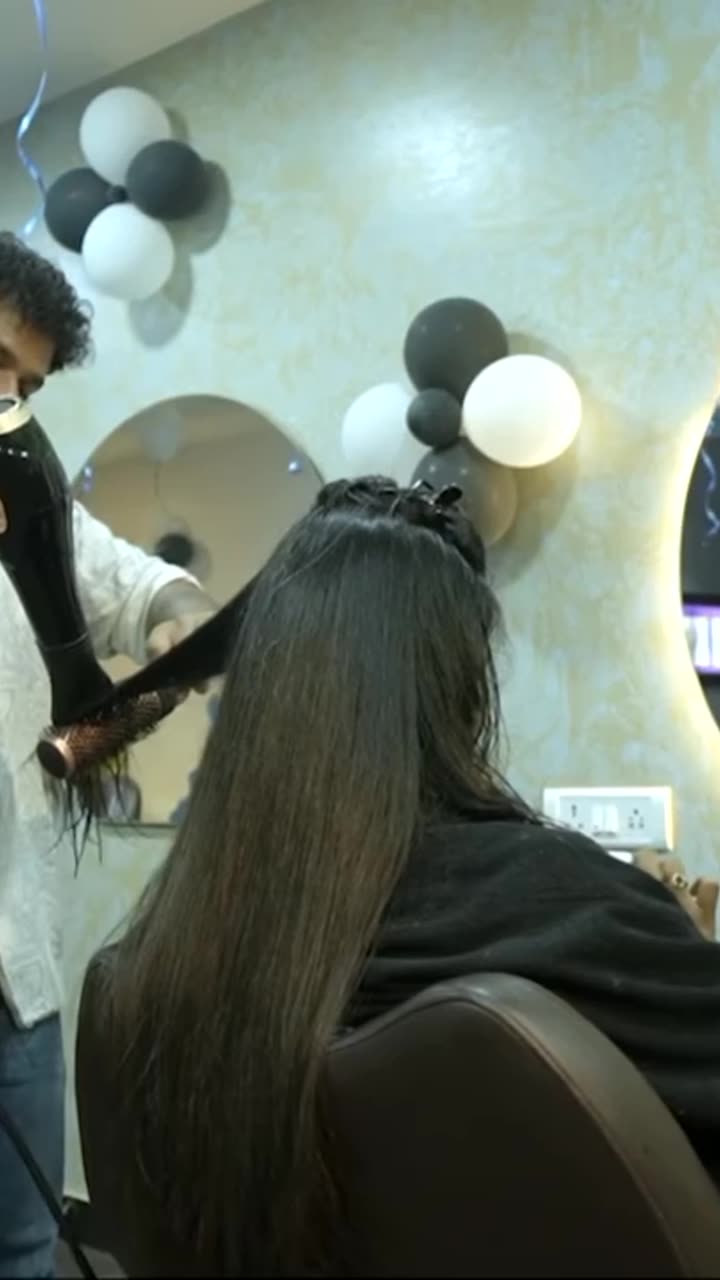 Example of a student post from the salon